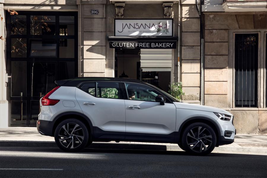  Volvo XC40 T5 R-Design 2017 года  (WW) (фото 52 из 68)